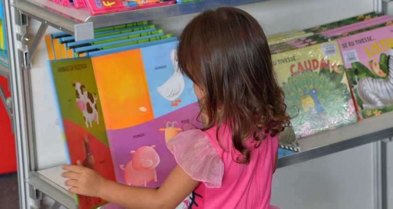 Dia Nacional do Livro Infantil: leitura deve ser estimulada desde cedo