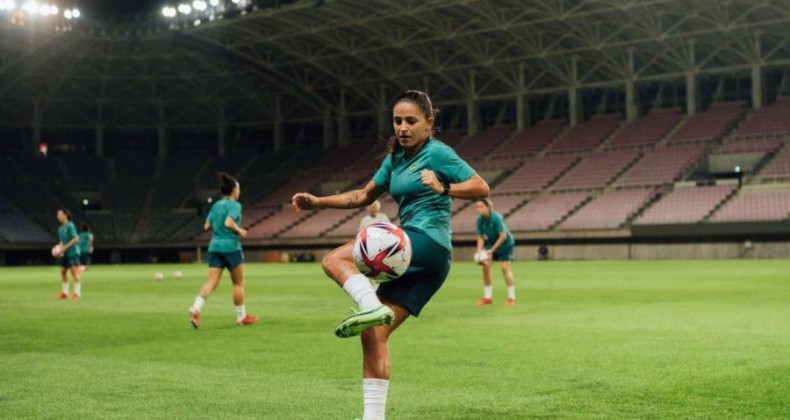 Tóquio: “Nosso foco é ganhar o ouro”, diz Debinha, atacante da seleção